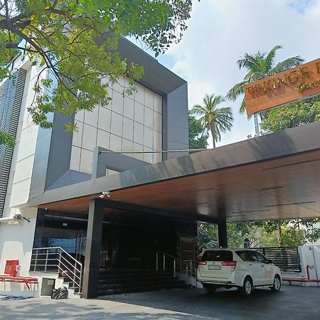 The Kings Park Grand-Near Us Consulate Hotel Madras Buitenkant foto